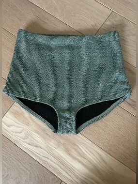 Zara hot pants shorts briefs small
